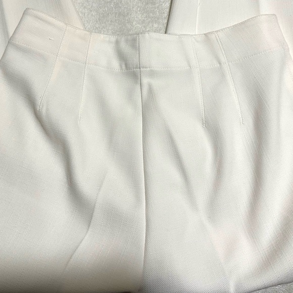 NWOT Ann Taylor Petite Slim Pants in Winter White Color - Picture 8 of 9